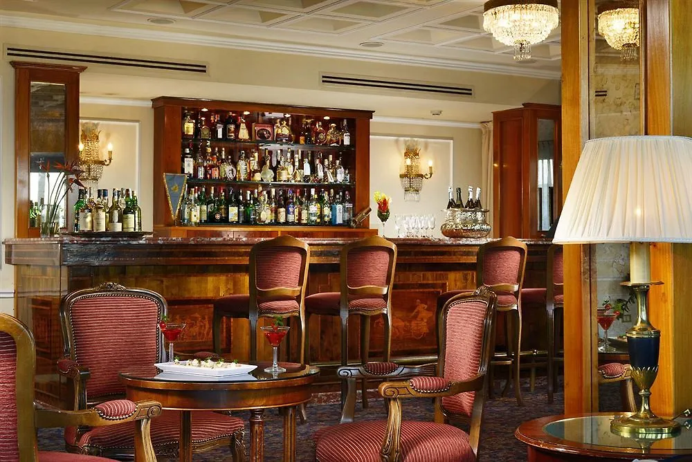 *****  Grand Hotel Parker'S Naples Italy