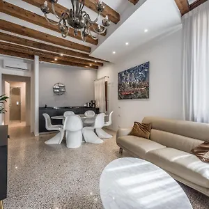 Hammam Apartment